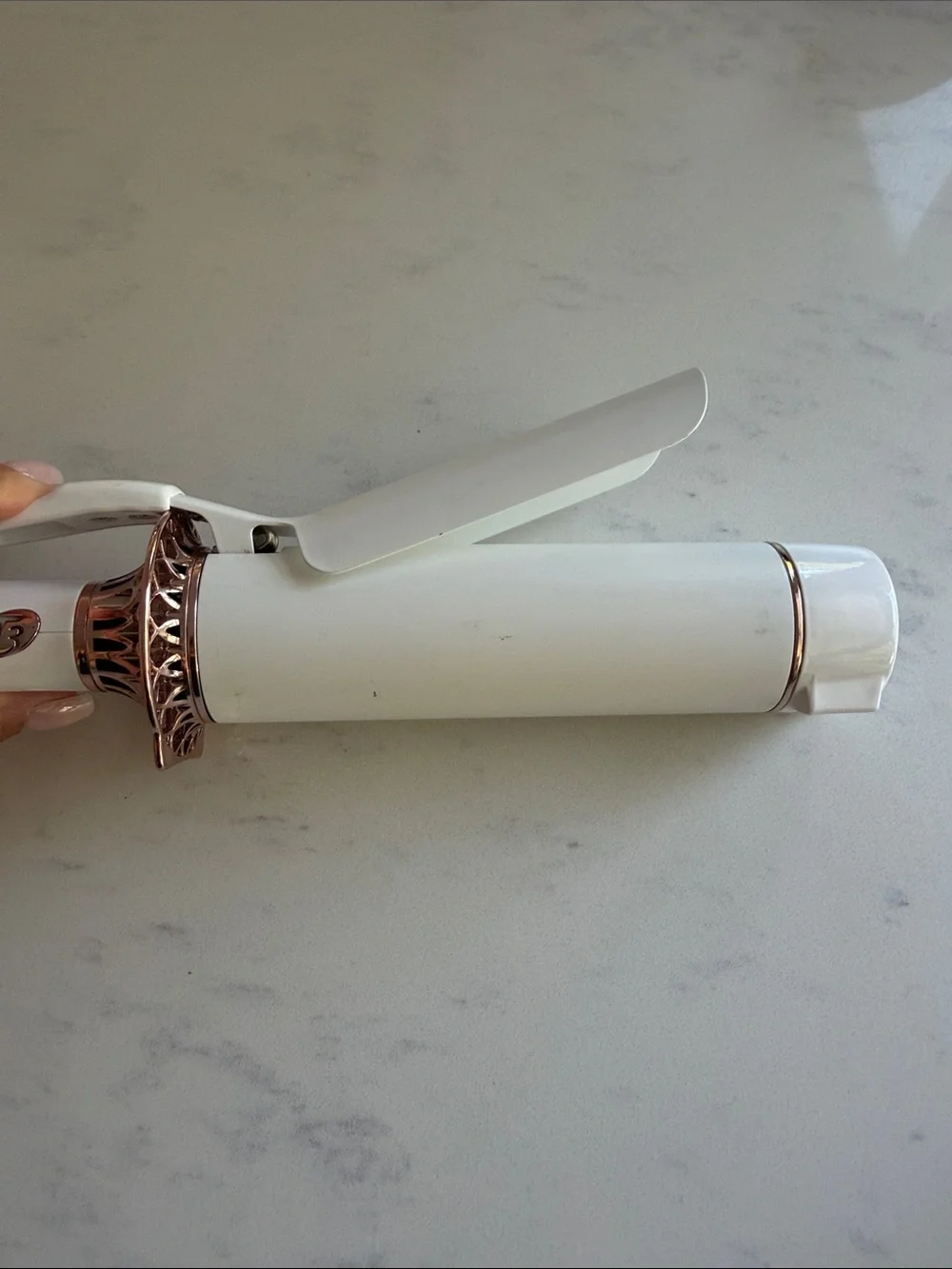 T3 White and Rose Gold Curling Iron - Picture 6 of 7